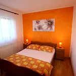 Family Friendly With A Swimming Pool Strmac, Labin - 5527 Διαμέρισμα *