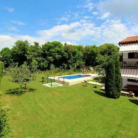 Appartement Family Friendly With A Swimming Pool Strmac, Labin - 5527