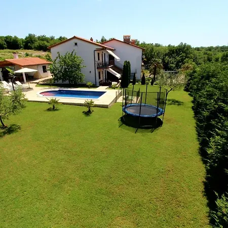 Family Friendly With A Swimming Pool Strmac, Labin - 5527 Strmac
