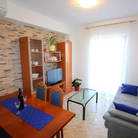Family Friendly With A Swimming Pool Strmac, Labin - 5527 Appartement
